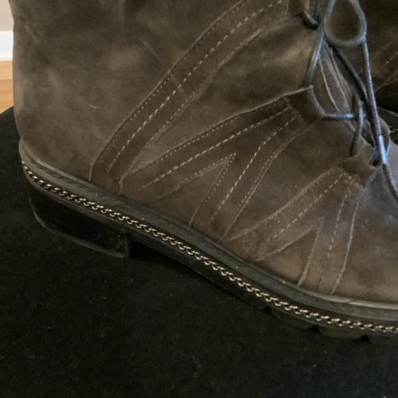 Stuart weitzman boot - Picture 7 of 7